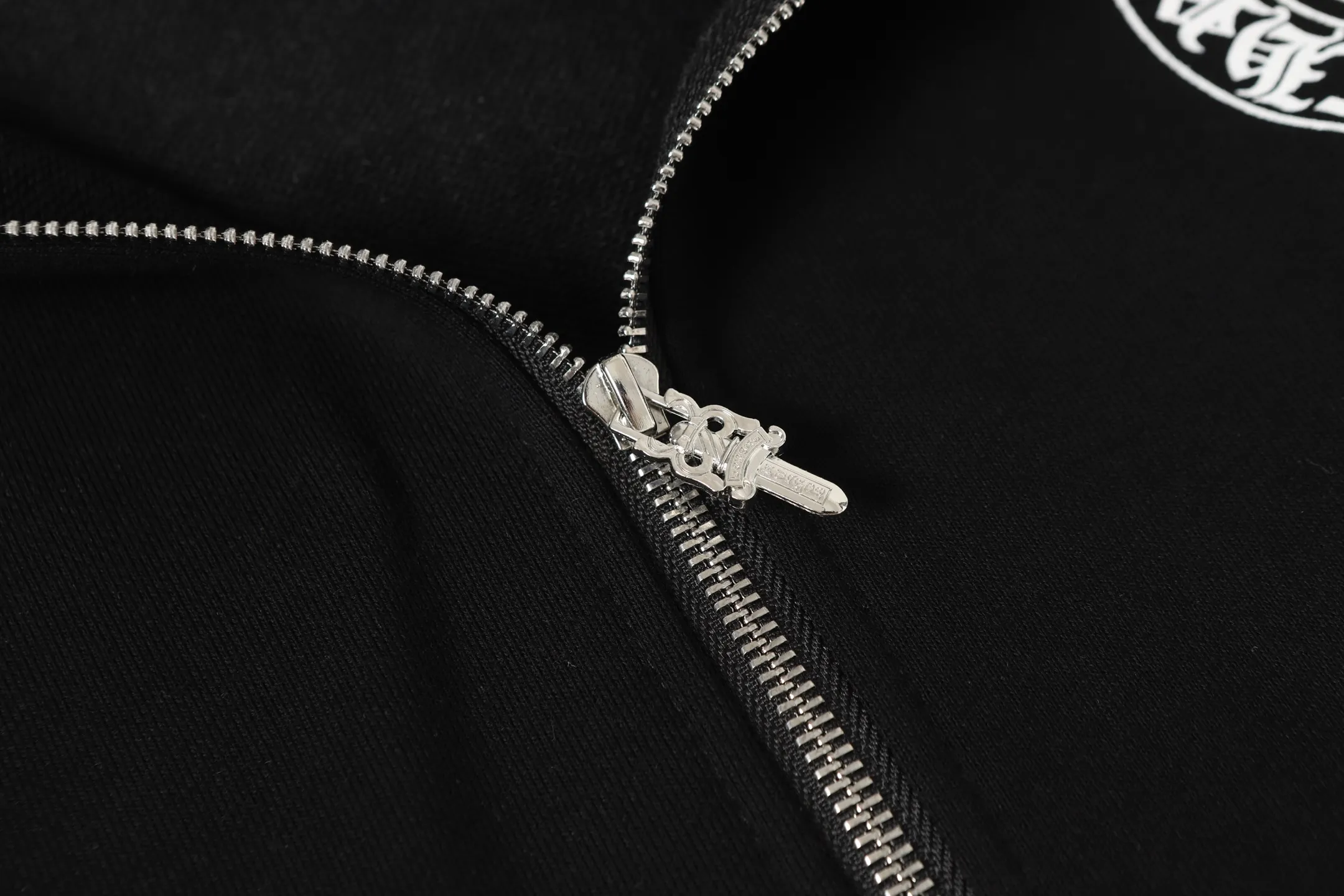P250 -Chrome Hearts/Chrome Hearts Tokyo Limited Horseshoe Sanskrit Printed Zipper Sweater Cardigan Jacket -High weight, high density and high quality. The wool is soft, delicate and skin-friendly. It feels soft and silky. It has excellent warmth and skin-friendly properties.